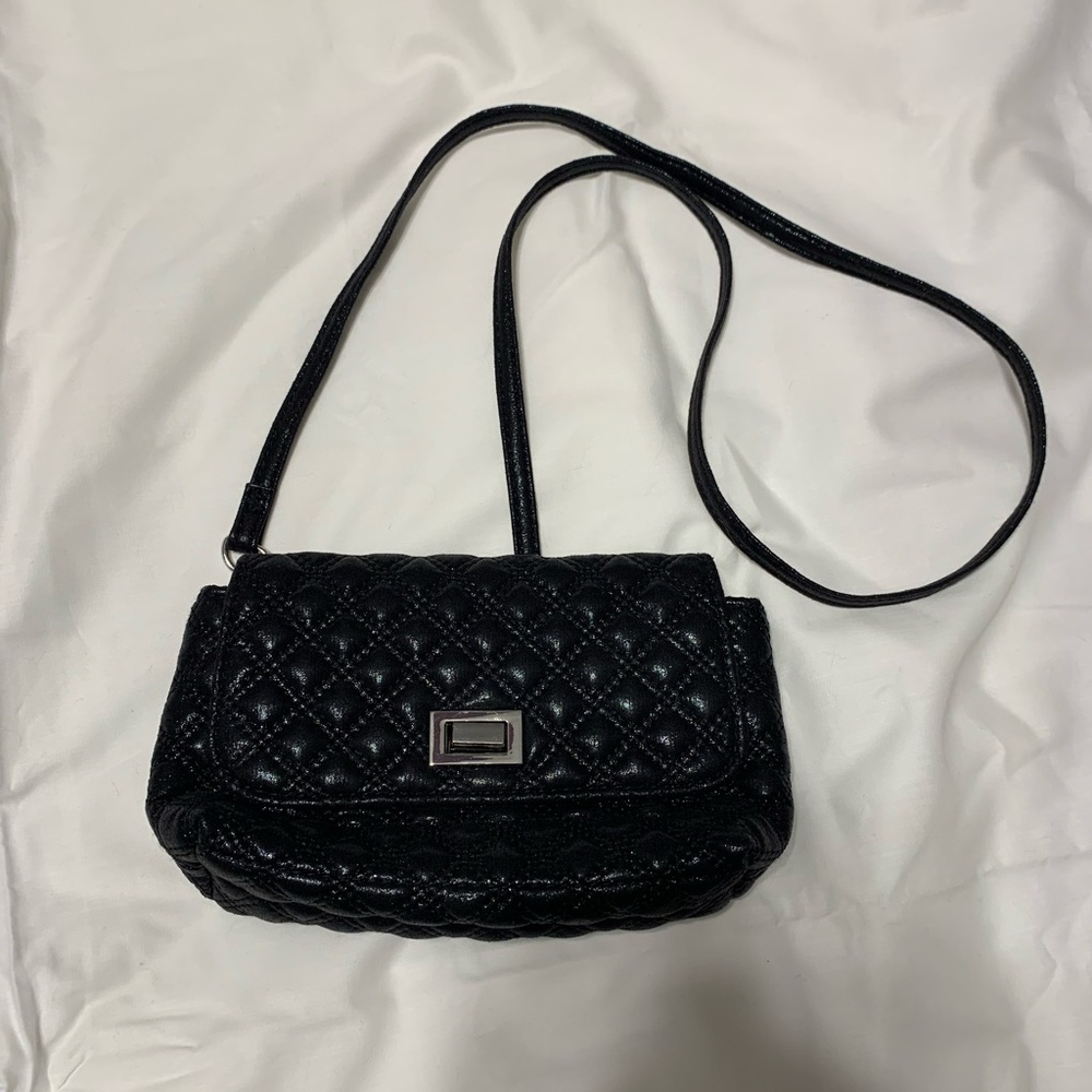 NWOT Candie’s shimmery quilted black small purse